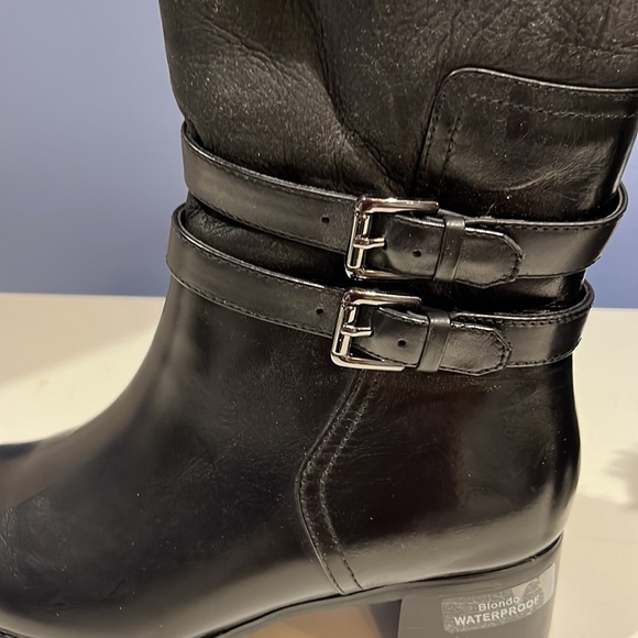 Blondo Waterproof Boots - Picture 10 of 10